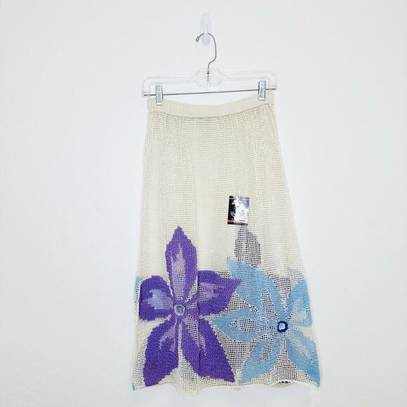 Lim's Vintage Hand Crocheted Island Flower Midi Skirt Size Small - Picture 1 of 7